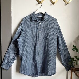 Banana Republic Classic Fit Button Down Casual Shirt